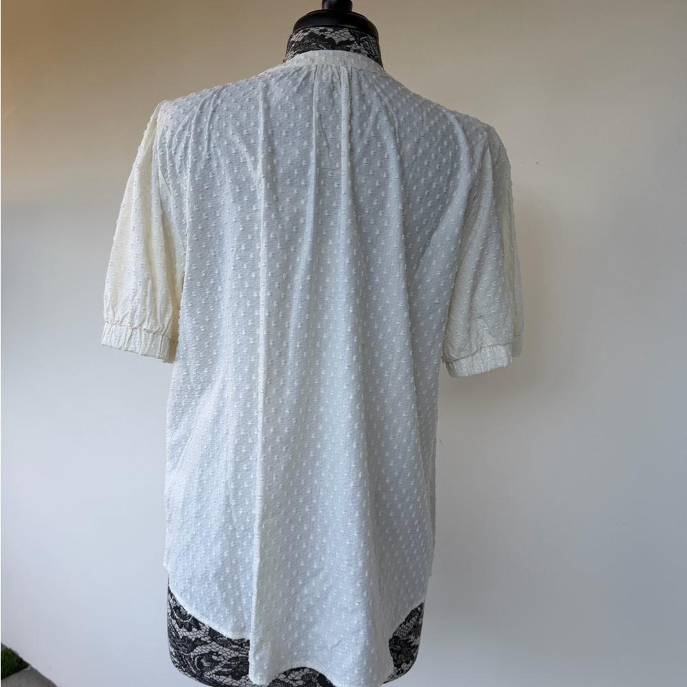Light Cream Swiss Dot Button-Front Women’s Top by Mason&Belle size XL - Picture 2 of 4